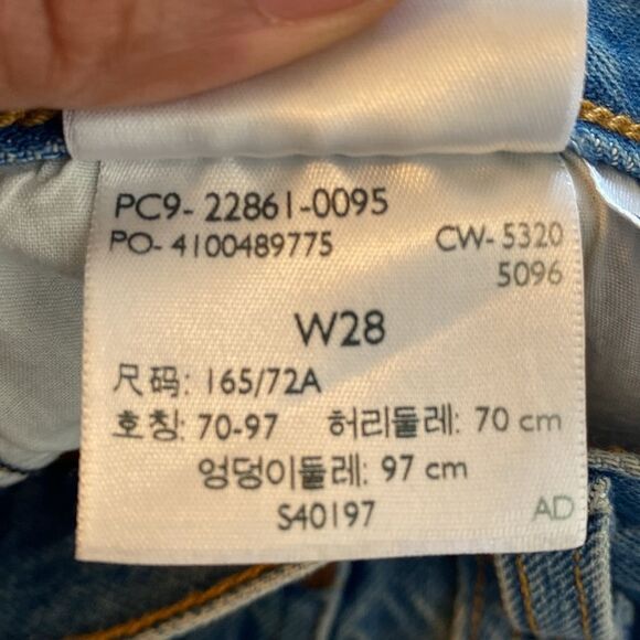 Levi's Premium Wedgie Button Fly Jeans Size 28 - Picture 8 of 13